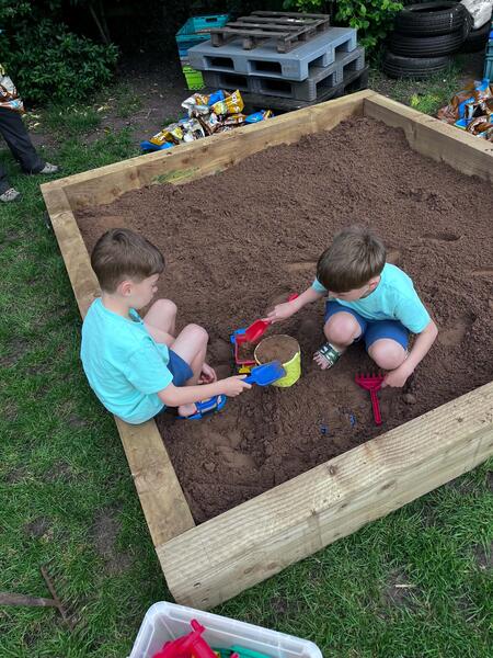 L9564 sandpit 1